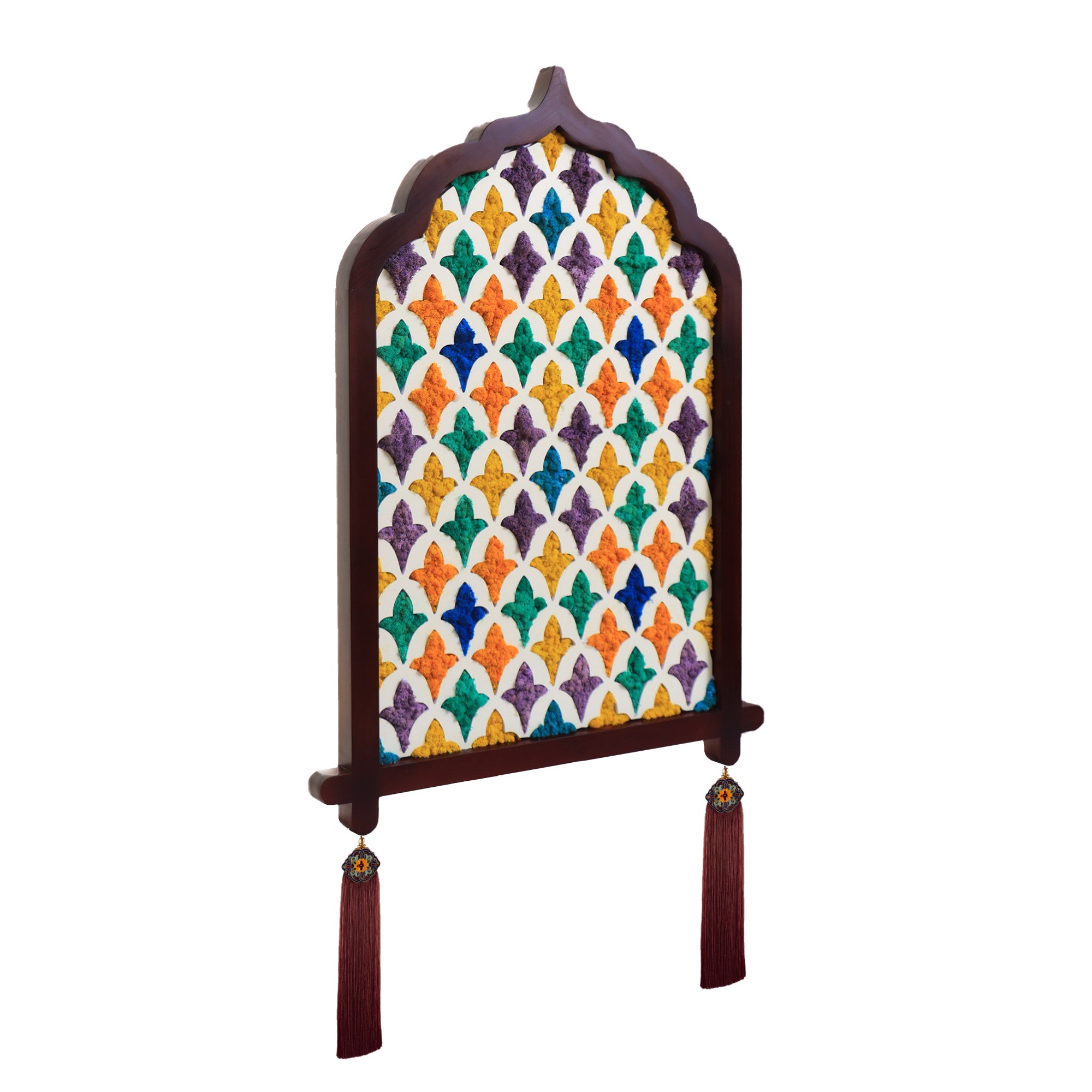 Side view of Ogee Moroccan Moss Art showing frame depth and unique shape